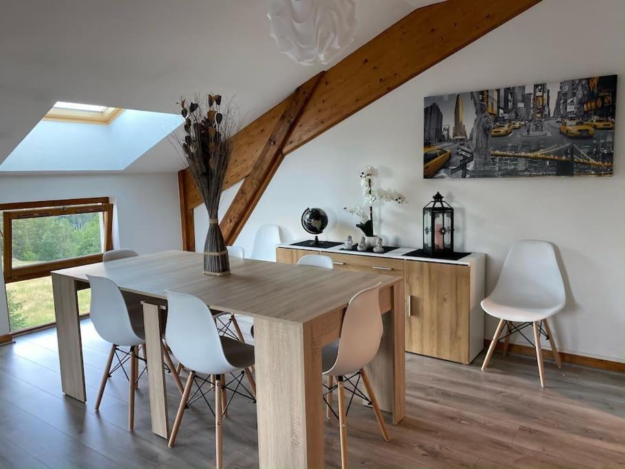 Appartement Lumineux Avec Vue Sur Les Montagnes Morbier Dış mekan fotoğraf